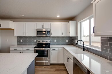 9183 W Tuberose St, Nampa, ID 83687 - photo 6