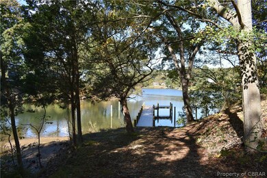 Lovely wide sloping path to brand new pier (5-6 ML