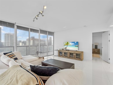 Icon Brickell Tower 2 unit 3801, Miami, FL 33131 - photo 2