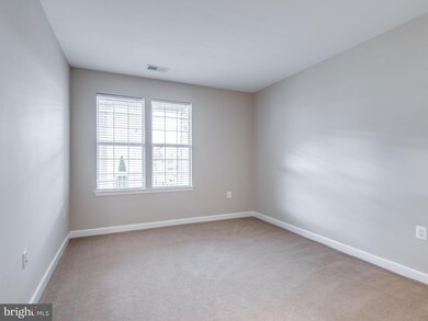 42496 Mayflower Terrace unit 203, Ashburn, VA 20148 - photo 7
