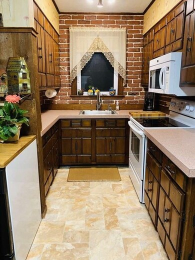 16 Cherry St unit B, Danvers, MA 01923 - photo 5