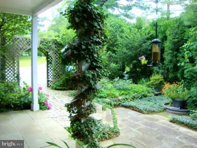 715 Cherry Cir, Wynnewood, PA 19096 - photo 7