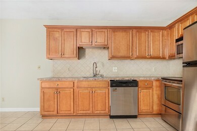 400 New River Rd unit 106, Manville, RI 02838 - photo 4
