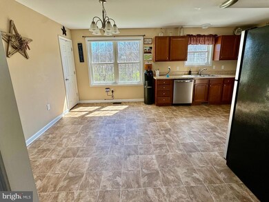 13 Furley Dr, Bunker Hill, WV 25413 - photo 6