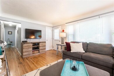 6030 SW 19th St, Des Moines, IA 50315 - photo 4