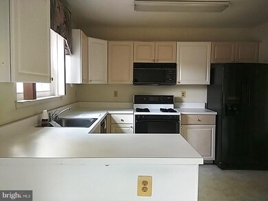 4934 Lockard Dr, Owings Mills, MD 21117 - photo 7