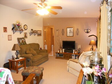 102 Pine Terrace Rd, Matamoras, PA 18336 - photo 4