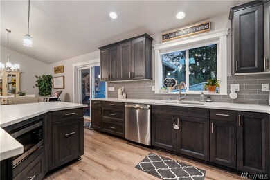 15741 Lawrence Place SE, Yelm, WA 98597 - photo 6