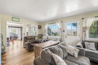 3 Remove objects in blue