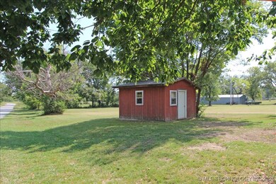 700 4th St, Ramona, OK 74061 - photo 7