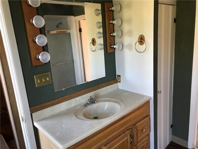 527 Harrison St, Allentown, PA 18103 - photo 7