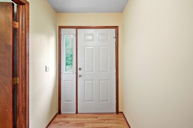 639 Farler Dr, Columbus, OH 43213 - photo 6