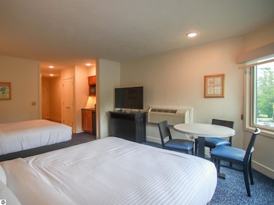 12400-Unit 274 Crystal Mountain Dr unit 274, Thompsonville, MI 49683 - photo 3