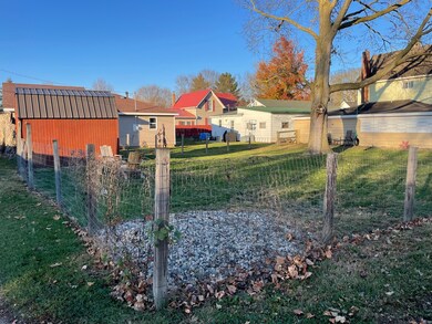 715 8th St, Covington, IN 47932 - photo 7