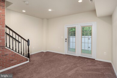 8156 Hollow Ct, Severn, MD 21144 - photo 3