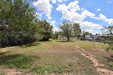 609 Lafayette Dr, El Paso, TX 79915 - photo 4