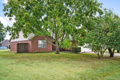 1109 S Mockingbird Ln, Skiatook, OK 74070 - photo 3