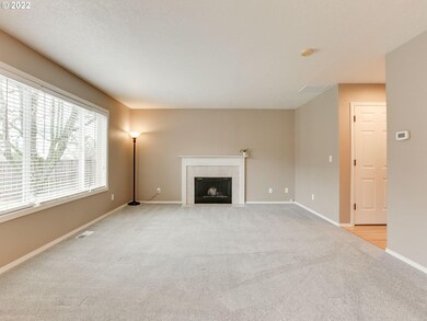 15364 SE Elinor St, Clackamas, OR 97015 - photo 3