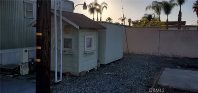 880 N Lake St unit 55, Hemet, CA 92544 - photo 5