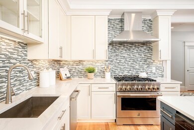 336 Newtonville Ave unit 3, Newtonville, MA 02460 - photo 4