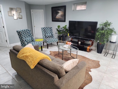 7571 Holly Ridge Dr, Glen Burnie, MD 21060 - photo 5