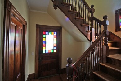 5 Carey St unit 1, Newport, RI 02840 - photo 2