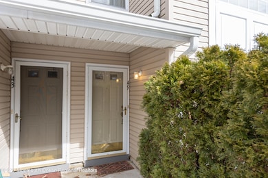 45 Phoenix Ct, Tinton Falls, NJ 07712 - photo 2