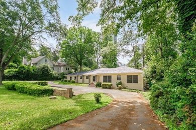 757 Old Ivy Rd NE, Atlanta, GA 30342 - photo 2