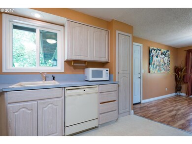 1270 Farrview Ct, West Linn, OR 97068 - photo 7