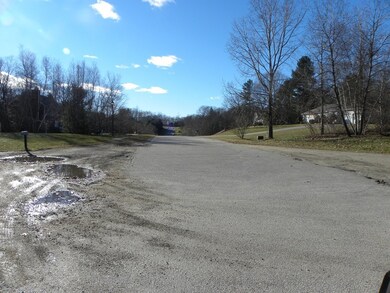 43 Hycrest Rd, Charlton, MA 01507 - photo 2