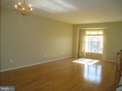 2445 Sugar Mill Way, Herndon, VA 20171 - photo 5