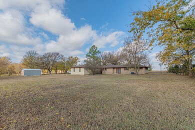 300 County Road 4550, Trenton, TX 75490 - photo 6