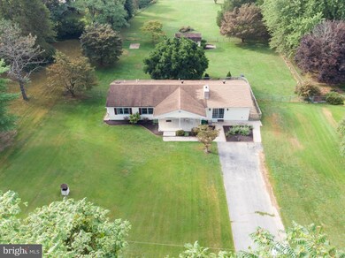 16519 Woburn Rd, Sharpsburg, MD 21782 - photo 2