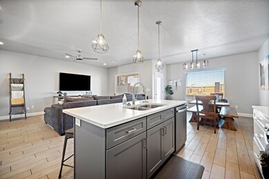 238 N 2020 W unit 69, Hurricane, UT 84737 - photo 3