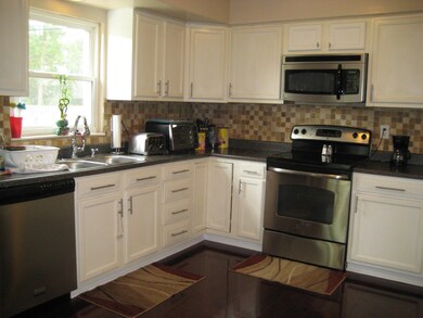 5617 Sandalwood Blvd, Columbus, OH 43229 - photo 6