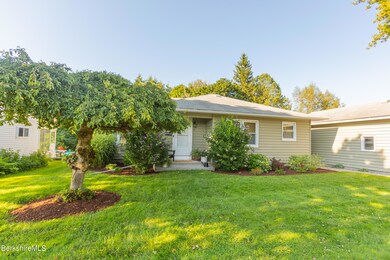 8 Mckinley St, Adams, MA 01220 - photo 5