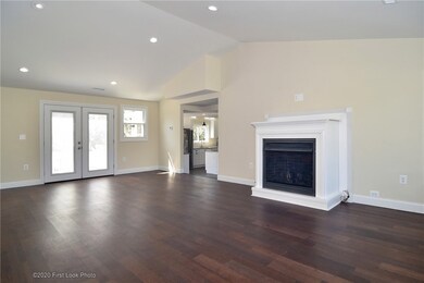 11 Hull St, Jamestown, RI 02835 - photo 2