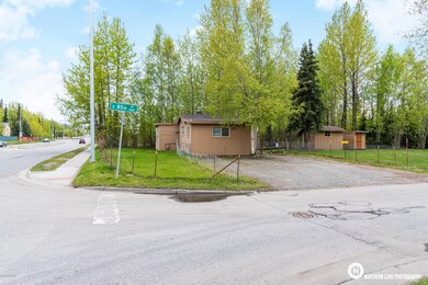 3_CornerLot_Exterior