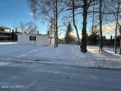 2912 Eide St, Anchorage, AK 99503 - photo 3