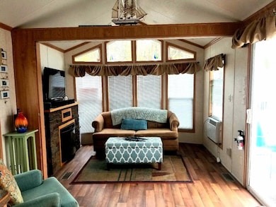 2073 Post Rd unit 5, Wells, ME 04090 - photo 3