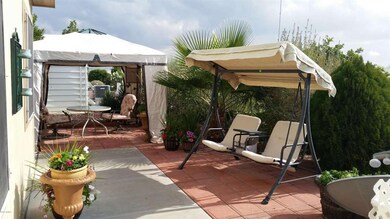 wonderful area for entertainning!