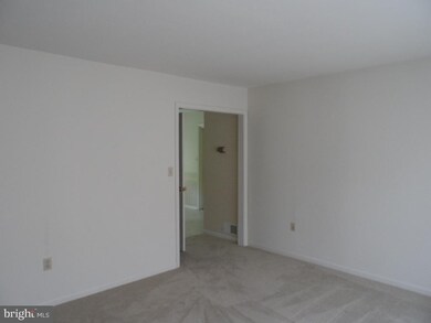 38 N Maple Ave, Leola, PA 17540 - photo 4