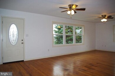 75 Locust Dr, Littlestown, PA 17340 - photo 5