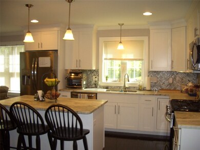 3 Justin Cir unit A, Smithfield, RI 02917 - photo 2