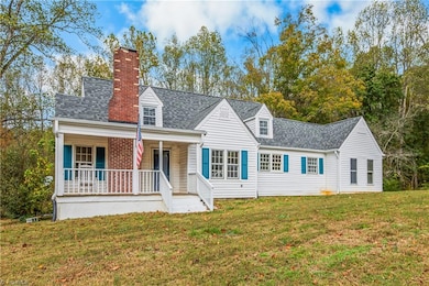 2226 N Carolina 268, Pilot Mountain, NC 27041 - photo 2