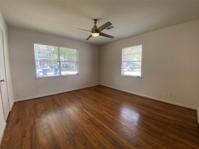 624 E 9th St, Houston, TX 77007 - photo 7