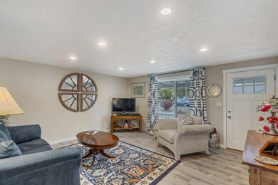 1135 SW Ballinger Dr, Grants Pass, OR 97526 - photo 5