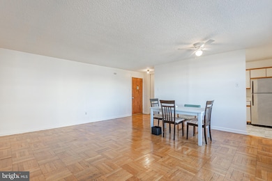 Radnor House unit 518, Bryn Mawr, PA 19010 - photo 5