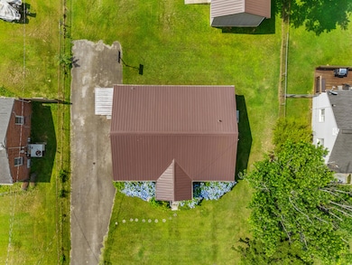 021-1210CarmichaelStreet-Morristown-TN-3