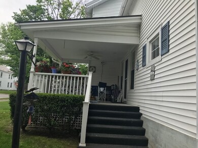 81 Crescent St, Rutland, VT 05701 - photo 4